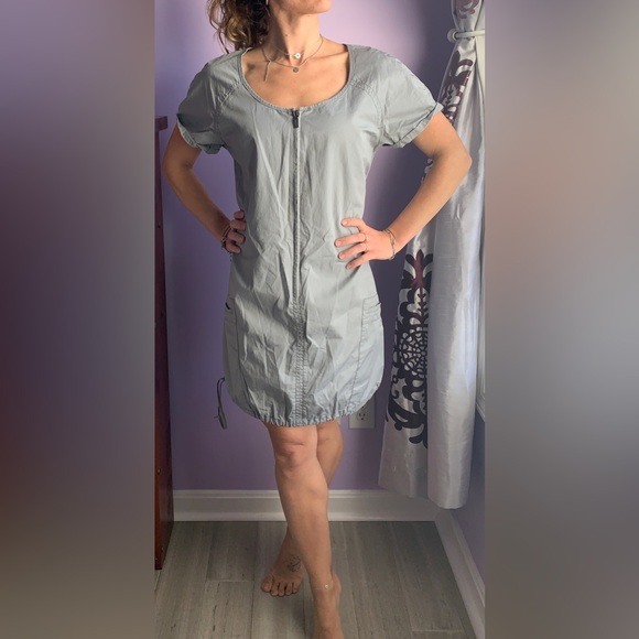 Contemporary bubble dress - Picture 3 of 7